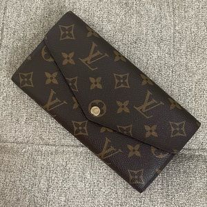 Louis Vuitton Sarah Wallet